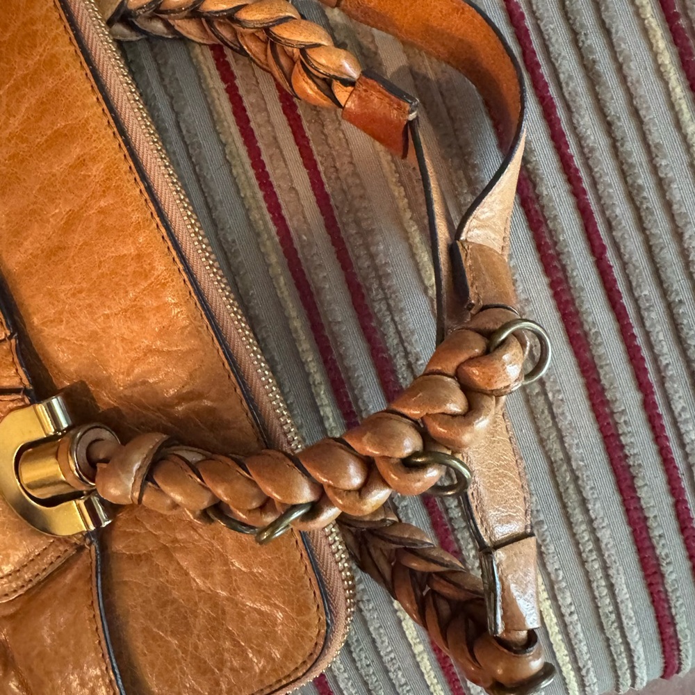 Chloe Tan Leather Heloise Shoulder Bag - Picture 5 of 13